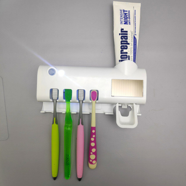 Держатель для зубных щеток с диспенсером и дезинфектором Multifuction Toothbrush / Настенный держатель с УФ-дезинфектором продажа и отгрузка коробками кор/60шт